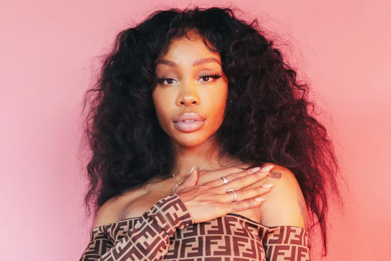 SZA diz em redes sociais que planeja encerrar carreira